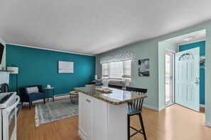 Interior - Ellery Bungalow #49 - Minutes from the Sand (Middletown)