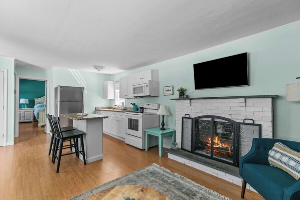 Interior - Ellery Bungalow #49 - Minutes from the Sand (Middletown)