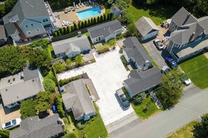 Exterior - Ellery Bungalow #49 - Minutes from the Sand (Middletown)