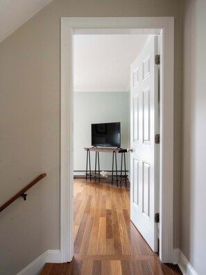 Interior - Downtown Harbor View (Newport)