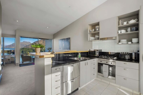 Imagen sin descripción, 1 de 18, botón