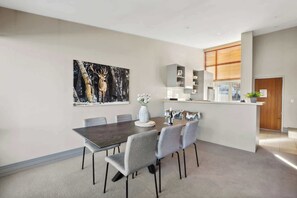 Imagen sin descripción, 5 de 18, botón