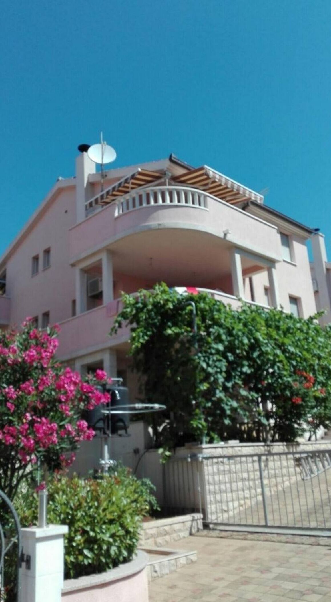 Apartment | Exterior