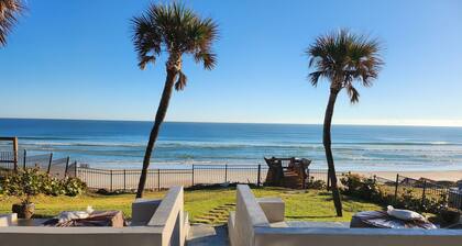 Luxury Beach Front Estate, 1/2 acre, 8 Beds, 3 Spa Baths, Sleeps 16