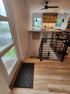 Interior - Luxury Beach Front Estate, 1/2 acre, 8 Beds, 3 Spa Baths, Sleeps 16 (Daytona Beach)