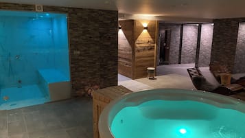 Sauna, vasca idromassaggio, bagno turco