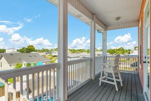Property grounds - April 22-26 sale - heated pool - gulf views - (Panama City Beach)