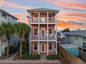 Exterior - April 22-26 sale - heated pool - gulf views - (Panama City Beach)