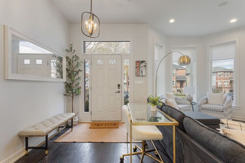 Modern 4 Bed, 3.5 Bath Home | Near Sox & McCormick