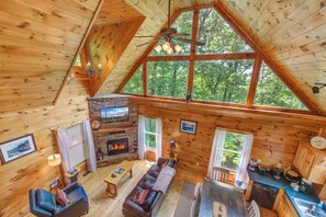 Smart-TV, peis, videospill og fotballspill