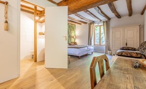 Fer et planche à repasser, Wi-Fi gratuit