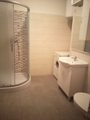 Apartment | Bathroom - Charming Apartment in Sibenik (Sibenik)