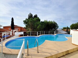 Apartment | Pool | Outdoor pool - Apartment in Roses With Sea Views & Pool (Roses)