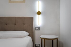 1 bedroom, in-room safe, desk, iron/ironing board