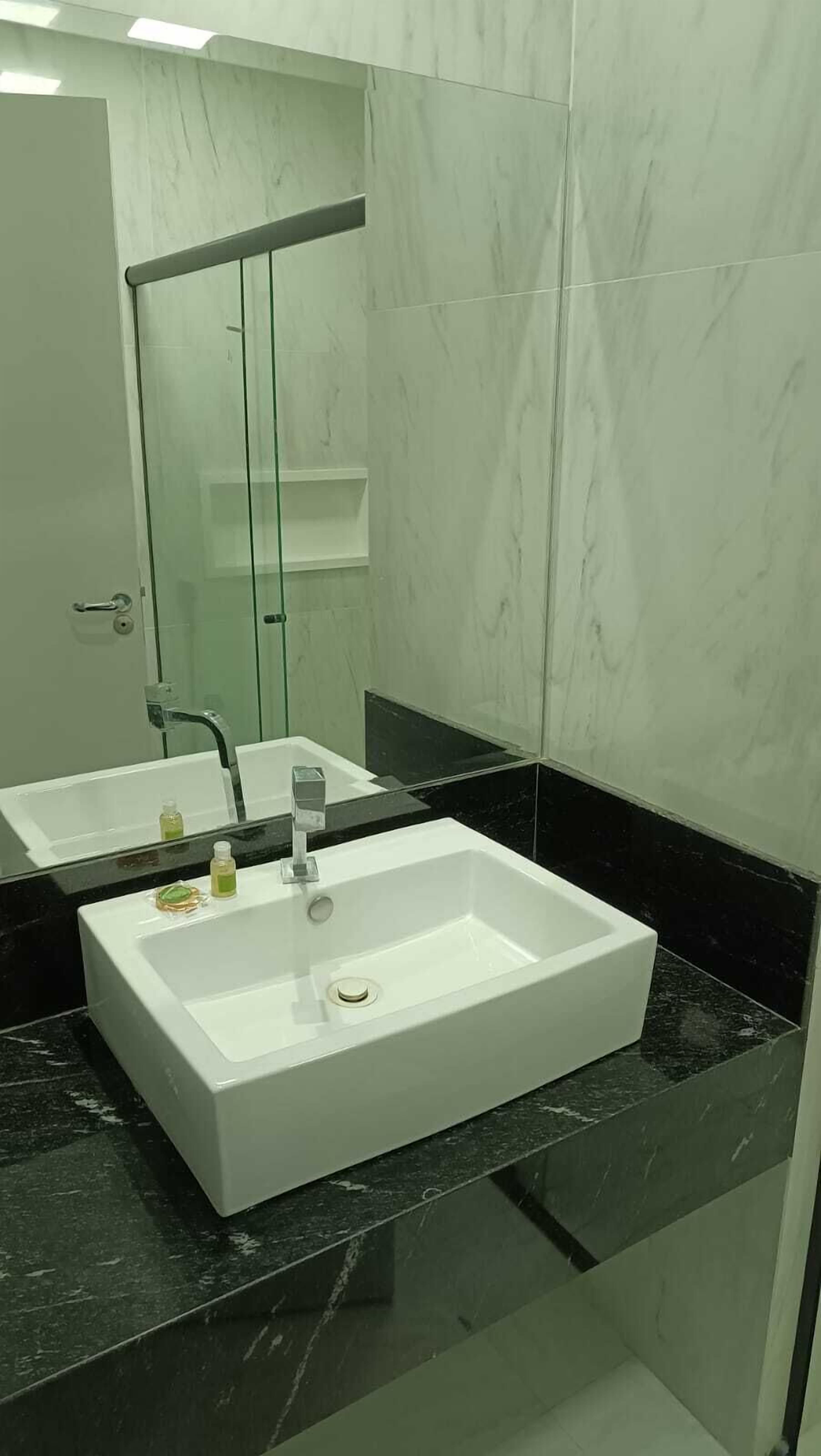 Dutxa, tovalloles, sabó i xampú 