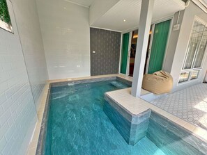 Kolam renang terbuka 