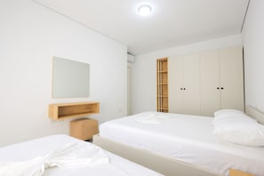 1 habitación, escritorio, wifi gratis y ropa de cama