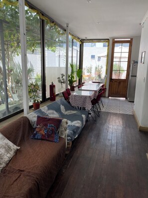 Interior detail - Hotel El Rinconcito Acogedor (Santiago)