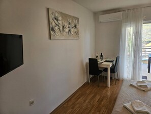 Apartment | Living room - Cozy Studio Apartment in Grebastica (Sibenik)