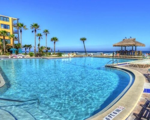 NEW Amazing Ocean Front Studio-Up to 4 Guests!