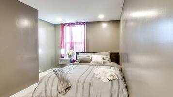 3 chambres, fer et planche Ă repasser, Wi-Fi, draps fournis