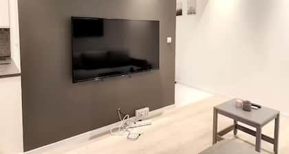 P1-Central-Cosy flat Suit All Globetrotters-2rooms