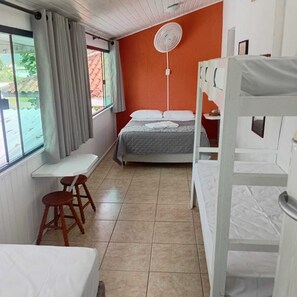 Family Room | Free WiFi - Pousada Gaivotas (Peruibe)