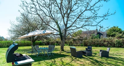 La Mer Blanche - Proche de la mer avec grand jardin