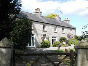 Exterior - 1 The Green (Carnforth)