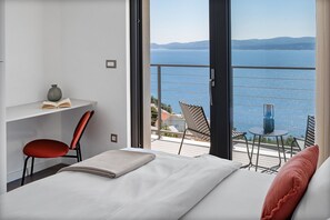 3 chambres, fer et planche à repasser, Wi-Fi, draps fournis