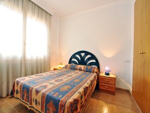 Apartment - Apartment in Roses, 50 m From Beach (Roses)