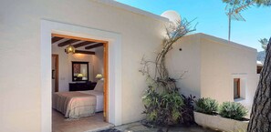 4 chambres, fer et planche à repasser, Wi-Fi gratuit, draps fournis