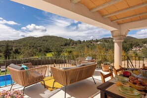 Outdoor dining - Villa Can Portmany - San Jose (Ibiza)