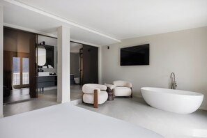 Two-Bedroom Private Pool House, Lake View (Annex Building)