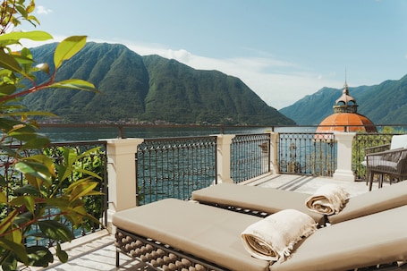 Junior Studio Suite, Lake View | Terrace/patio