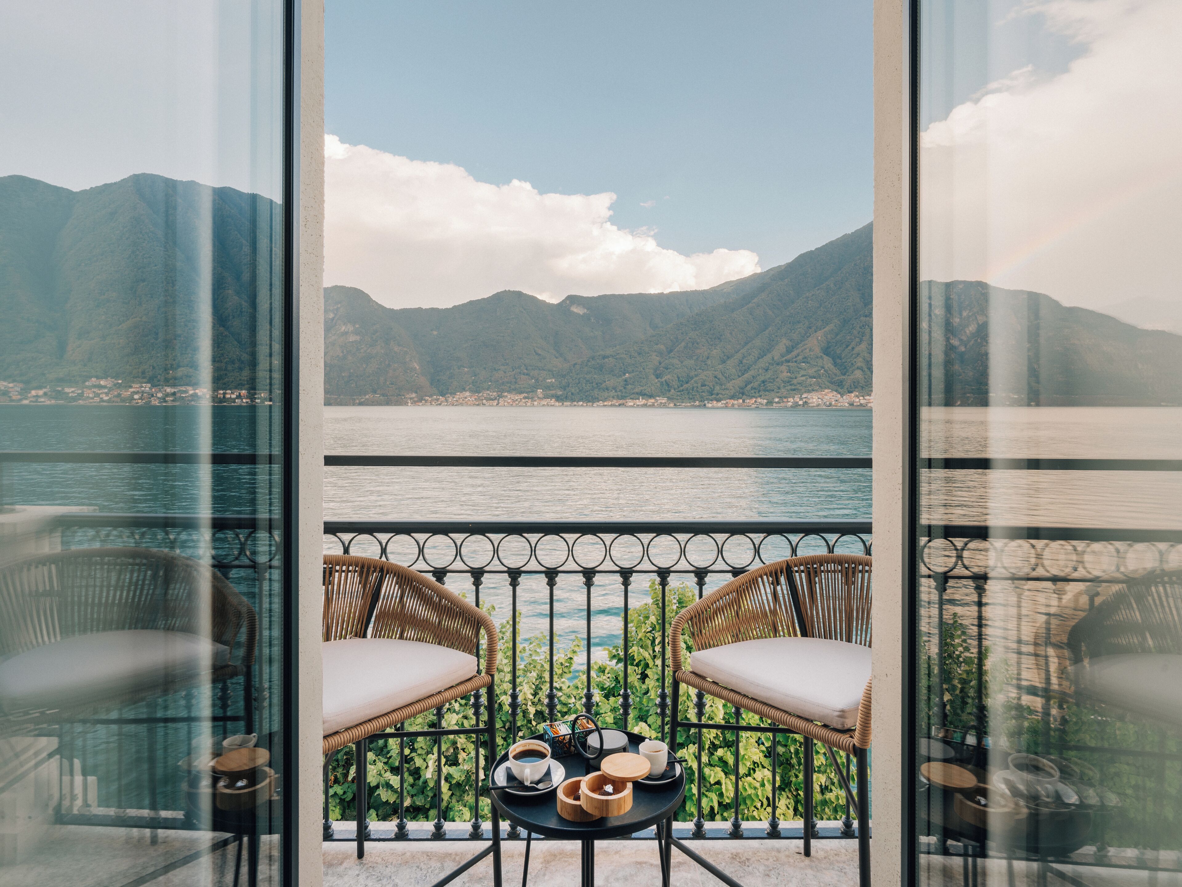 Chambre Double Deluxe, vue lac | Literie de qualité supérieure, couette en duvet d&#x27;oie