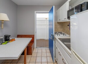 Kühlschrank, Mikrowelle