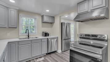 Fridge, microwave, oven, dishwasher