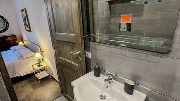 Casa, varanda | Banheiro