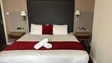 Habitación básica doble | Wifi gratis y ropa de cama