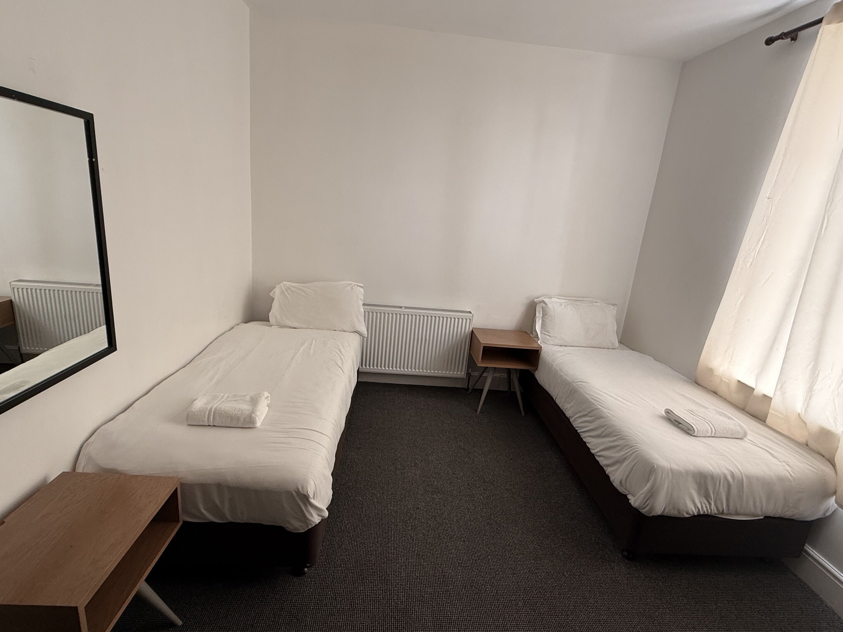 Basic Twin Room | Free WiFi, bed sheets
