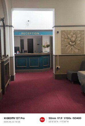 Lobby - Midland Hotel (Mansfield)