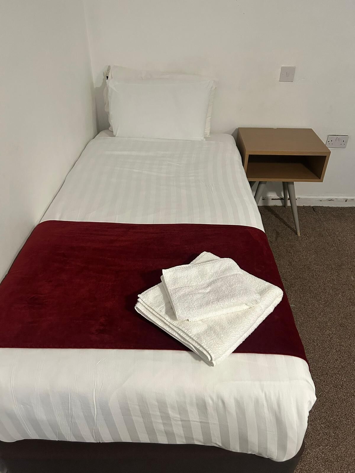 Basic Single Room | Free WiFi, bed sheets