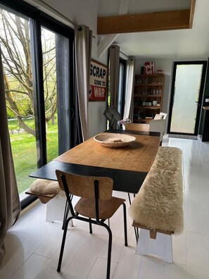 تناول الطعام