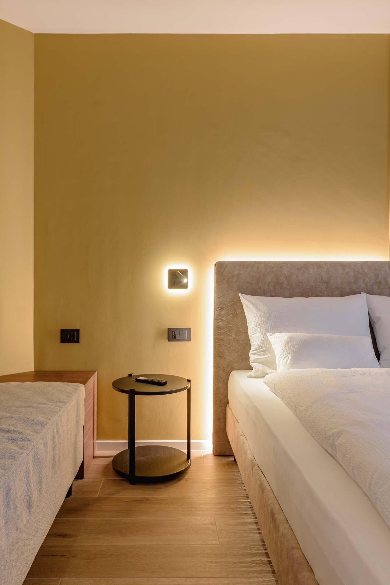 HADERBURG Comfort | Minibar con artículos gratuitos, caja fuerte, escritorio