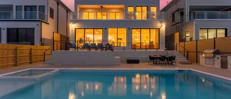 Outdoor pool, a heated pool