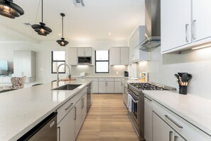 Microwave, oven, stovetop, dishwasher