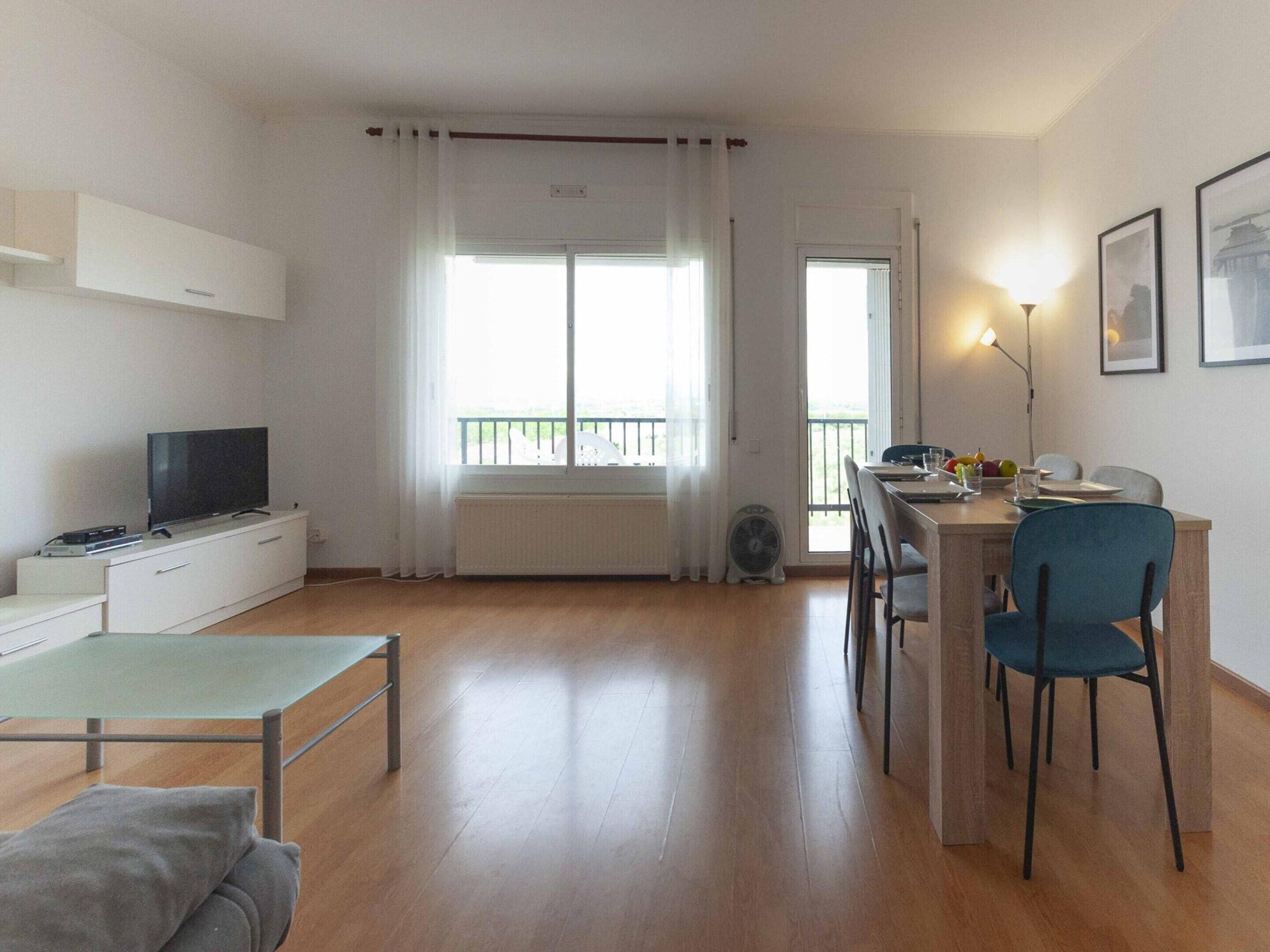 Apartment | Dining
