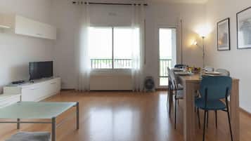 Apartment | Dining