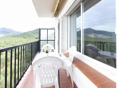 Apartment in Roses With Sea Views & Pool